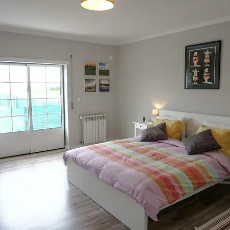 The Retreat - Peniche Homestay