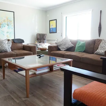 The Retreat - Peniche Homestay Atouguia Da Baleia