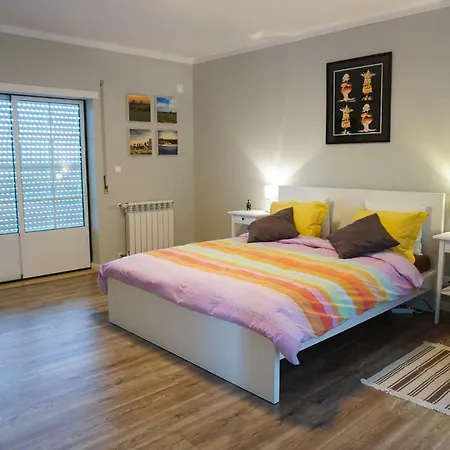 The Retreat - Peniche Homestay Atouguia Da Baleia
