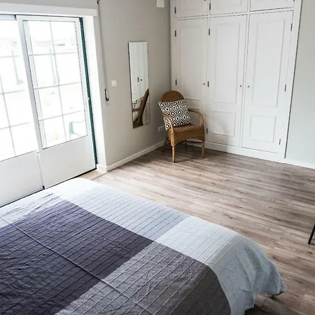 The Retreat - Peniche Homestay Atouguia Da Baleia