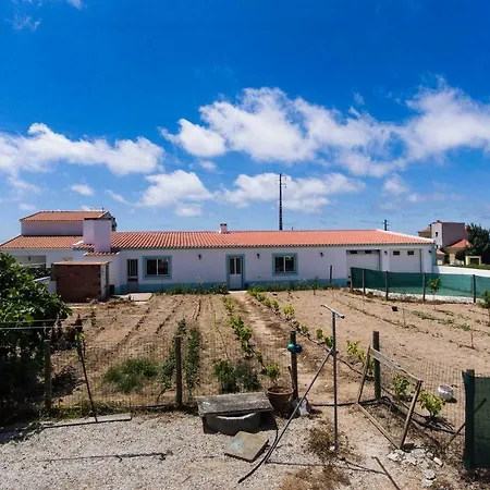 The Retreat - Peniche Homestay Atouguia Da Baleia